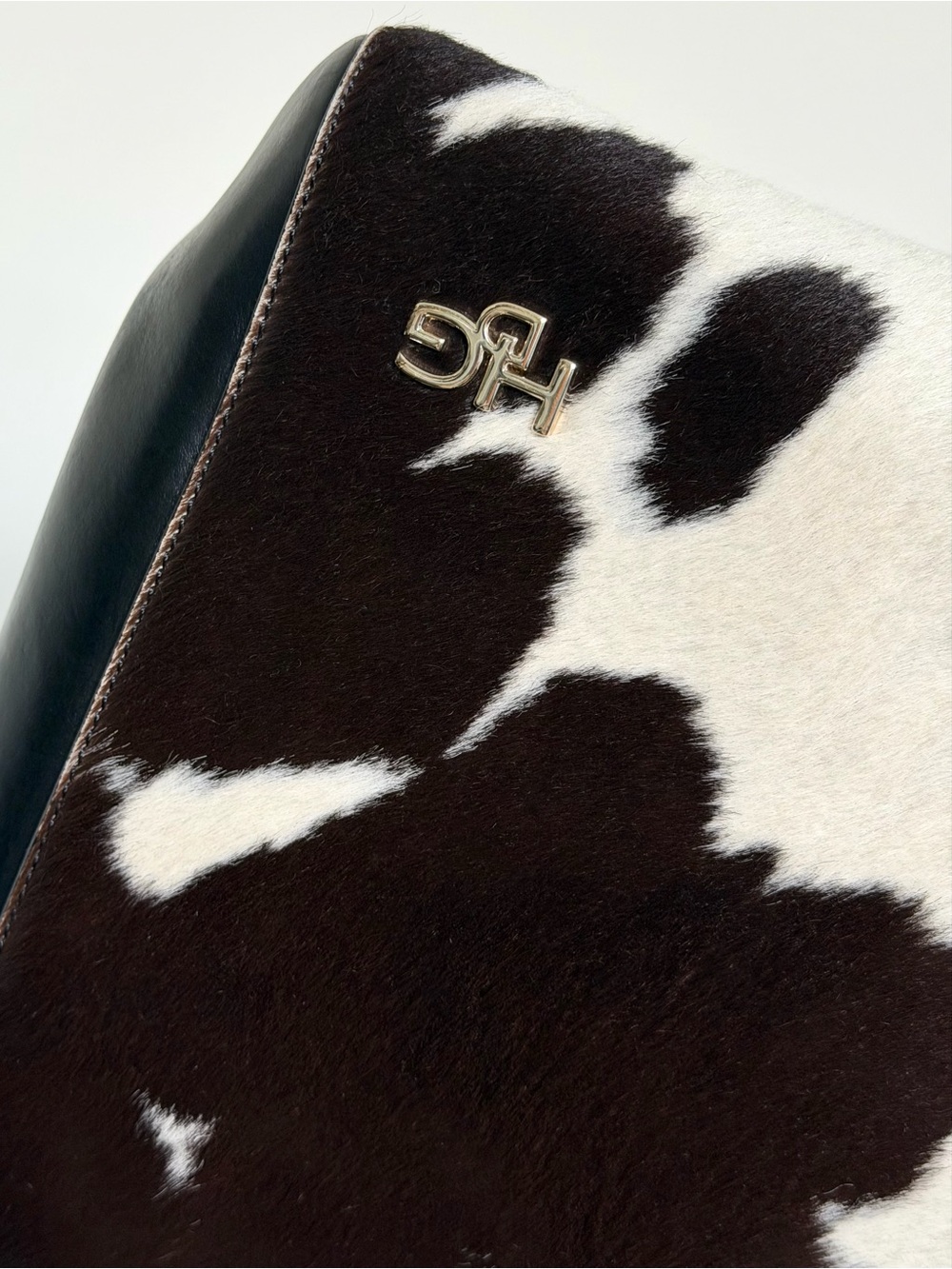 Givenchy House de Givenchy Cow Print Bag - Picture 8 of 14